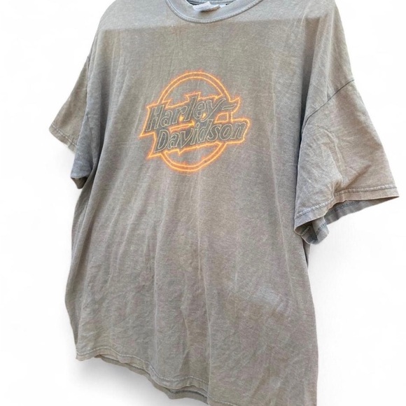 Y2K Harley-Davidson Gray Tee with Vibrant Orange Emblem - Picture 3 of 5